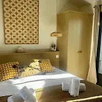Les Du Bois لو بوا بلاج أو ر